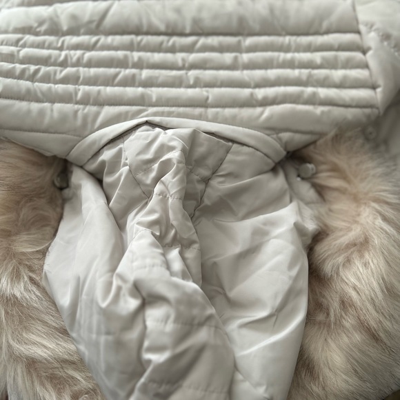 Kenneth Cole New York Quilted Ivory Puffer Jacket W Faux Fur Size S - Picture 7 of 11